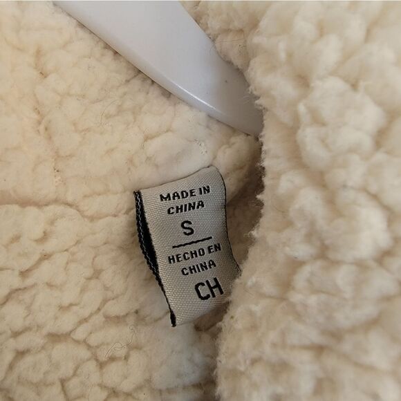 Levi's Army Green Hooded Sherpa Lined Oversize Jacket - Picture 7 of 8